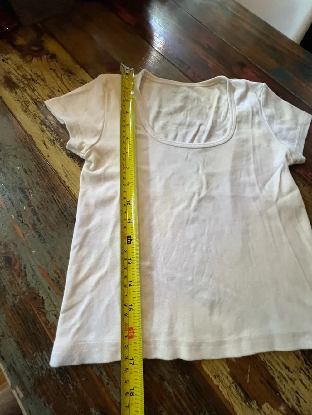Brandy Melville White Tee - Picture 3 of 5